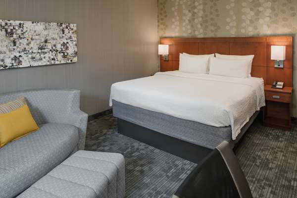  - Sonesta Select Hotel Bellevue