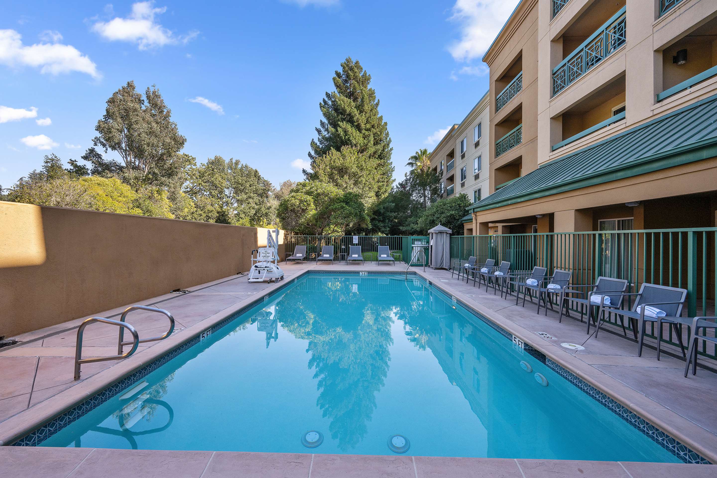 Sonesta Select San Ramon - Pool