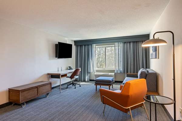 Suite - Sonesta Select Hotel San Ramon - I-680, Exit 34