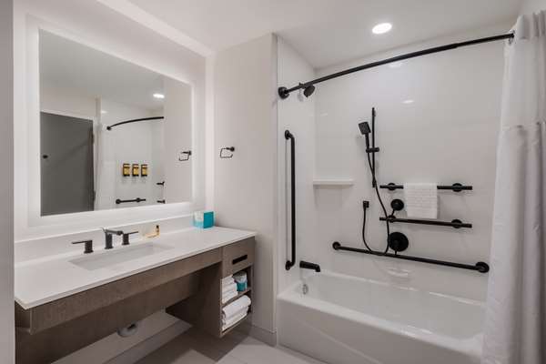  - Best Western Plus Parry Sound