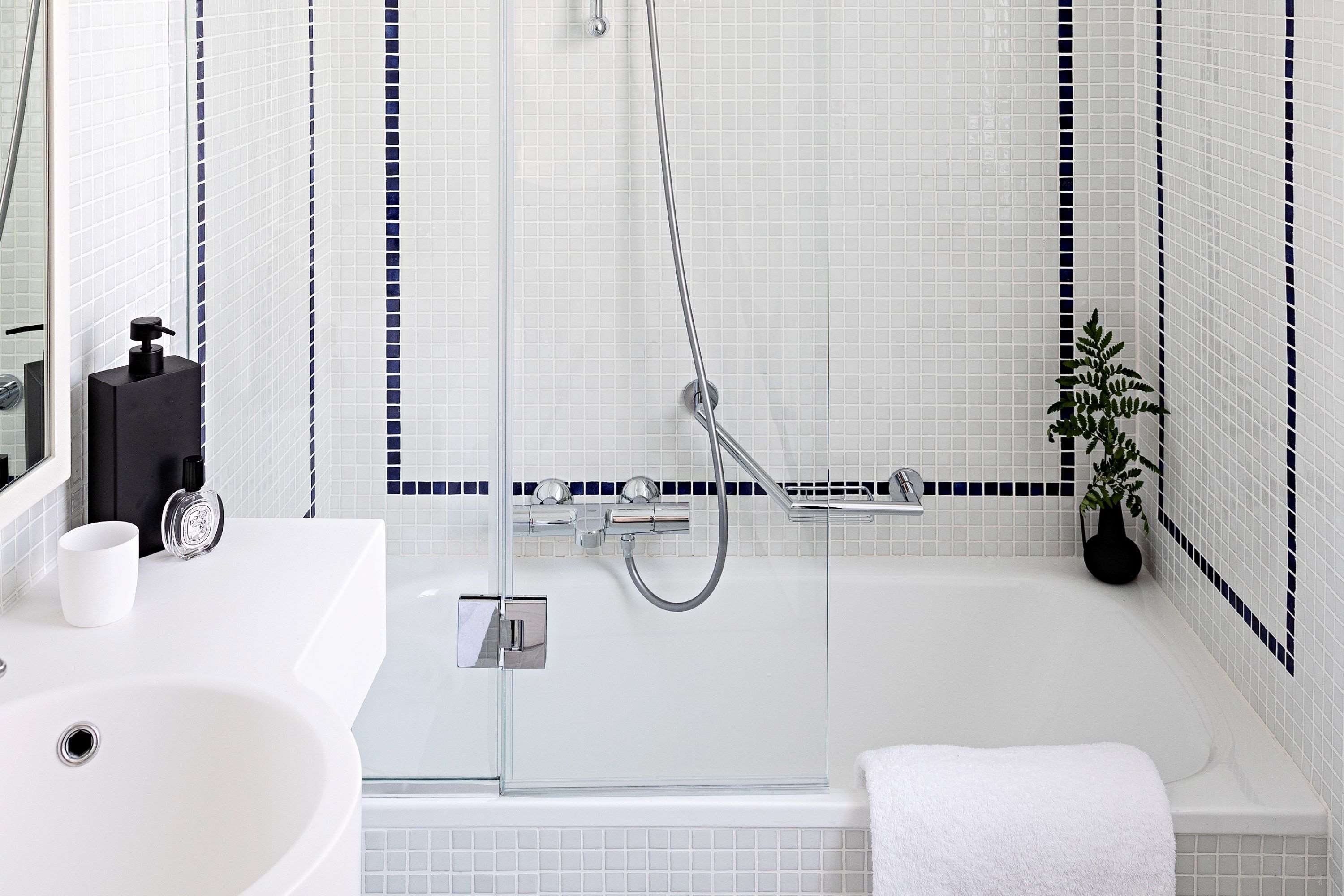 Le Riviera Collection, BW Signature Collection - Tap to explore photos