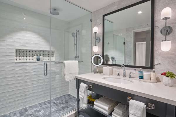 Suite - Seabird Resort Oceanside