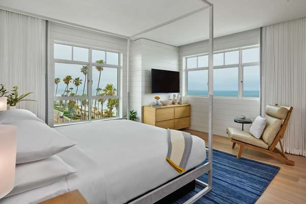 Suite - Seabird Resort Oceanside