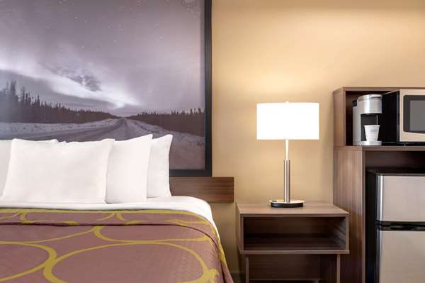  - Super 8 Hotel Thompson