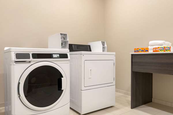 Amenities - Super 8 Hotel Thompson