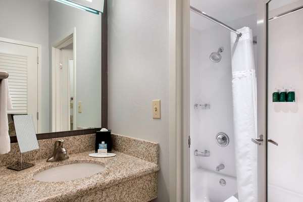  - Sonesta Select Hotel Middletown