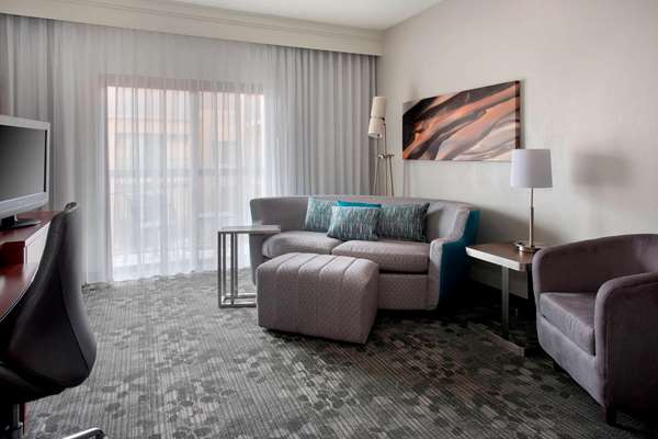 Suite - Sonesta Select Hotel Middletown