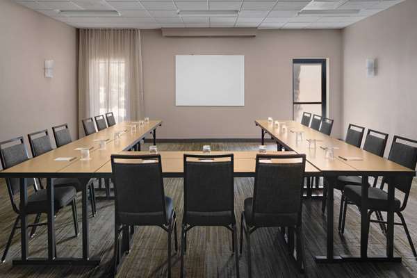  - Sonesta Select Hotel Middletown