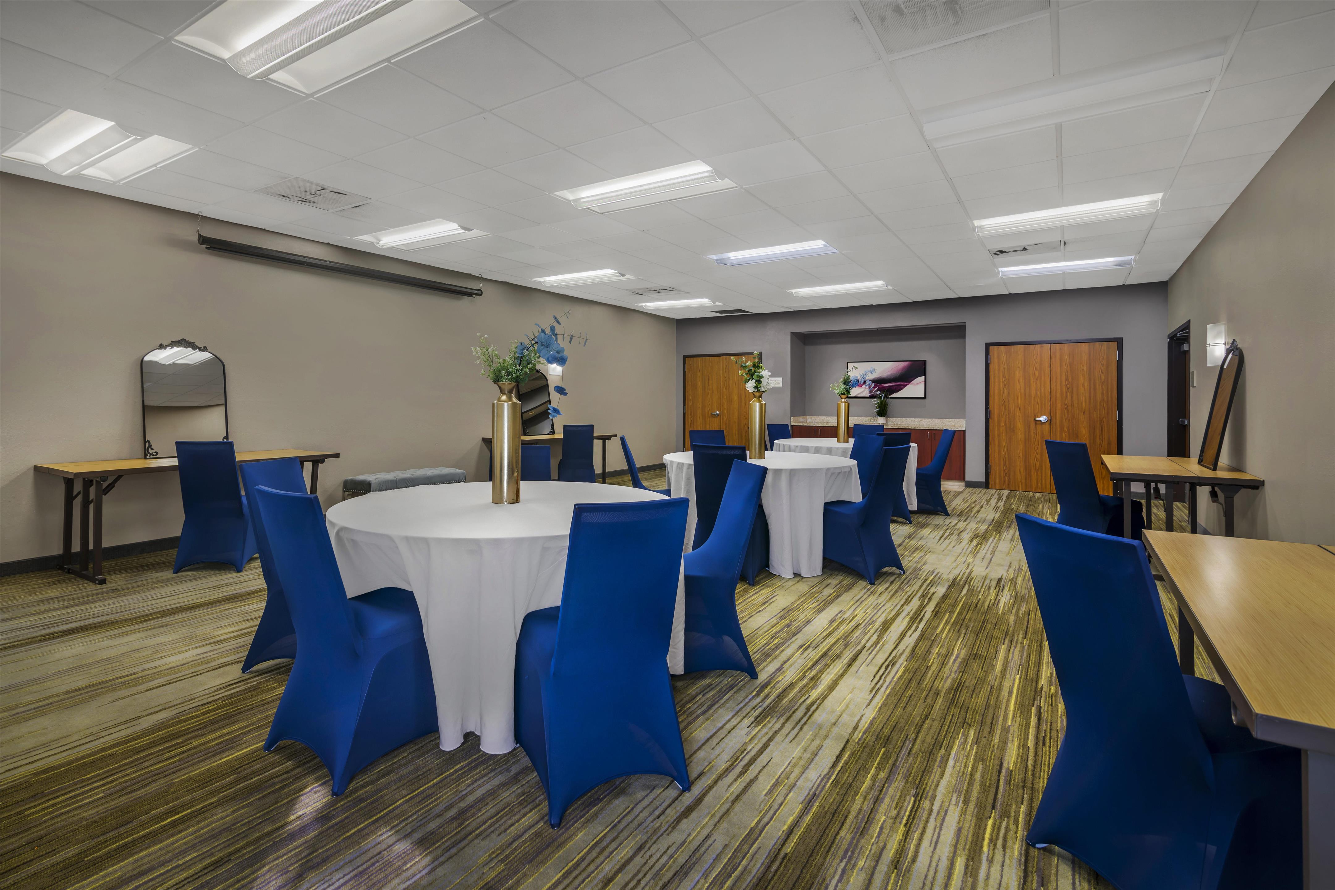 Meeting room A Bridal Suite setup | Sonesta Select Newport Middletown