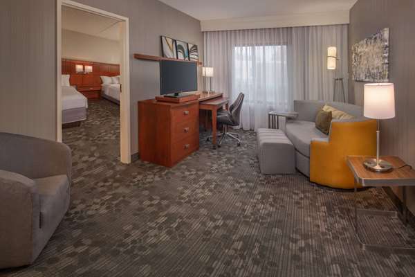  - Sonesta Select Hotel Newark - I-95, Exit 4B