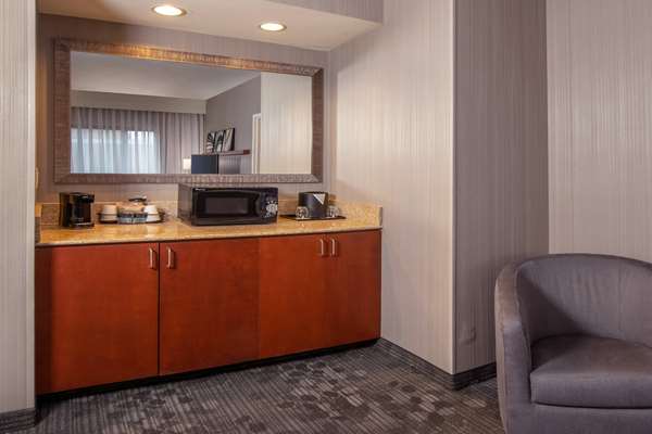  - Sonesta Select Hotel Newark - I-95, Exit 4B