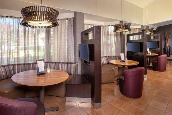 Conference Area - Sonesta Select Hotel Newark - I-95, Exit 4B