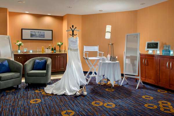 Suite - Sonesta Select Hotel Tinton Falls Eatontown