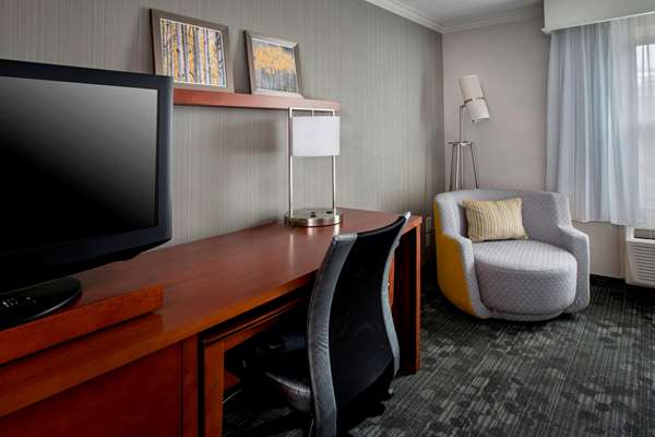 - Sonesta Select Hotel Tinton Falls Eatontown