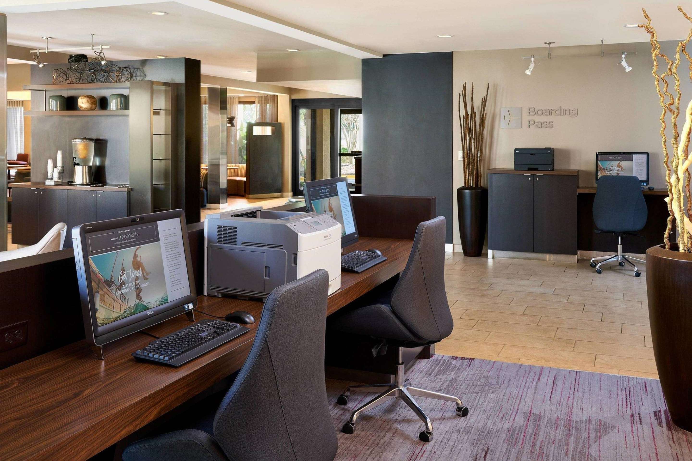 Business center | Sonesta Select Miami Lakes