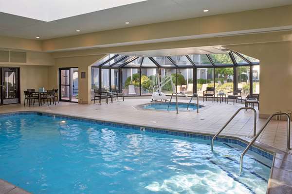 Pool - Sonesta Select Hotel Eden Prairie
