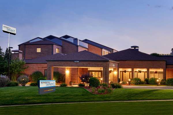 Exterior view - Sonesta Select Hotel Eden Prairie