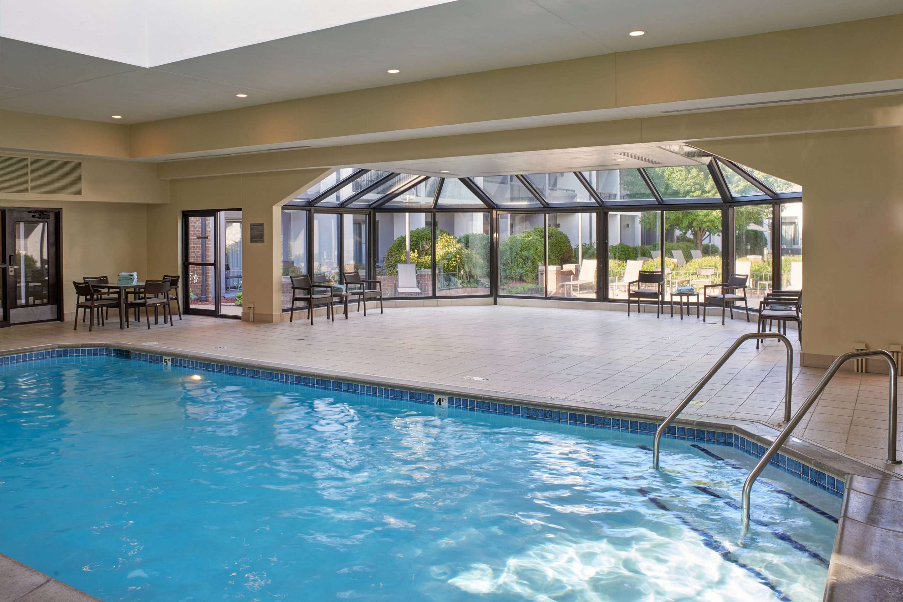 Indoor Pool | Sonesta Select Minneapolis Eden Prairie
