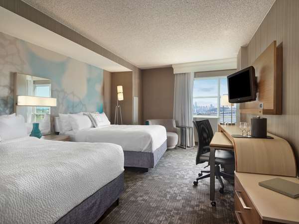  - Sonesta Hotel Emeryville - I-580, Exit 9