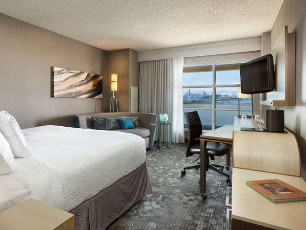  - Sonesta Hotel Emeryville - I-580, Exit 9