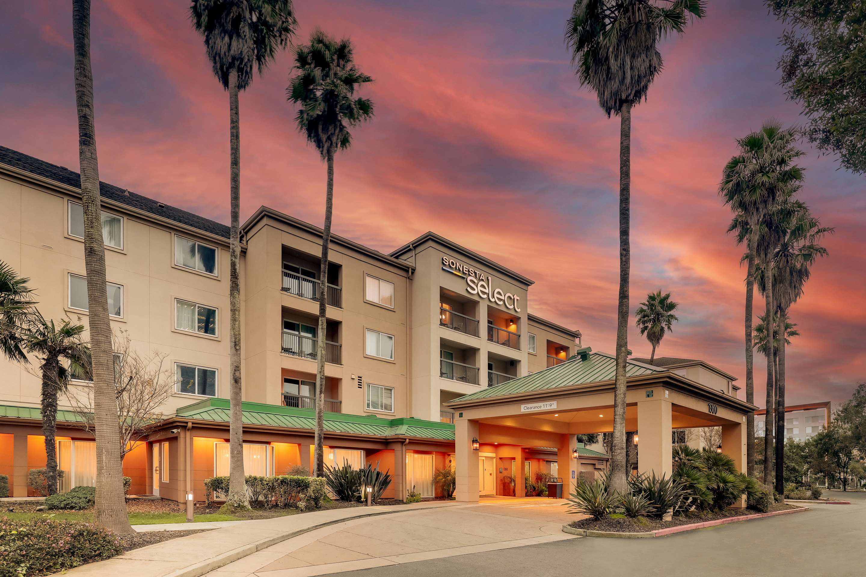 Exterior Twilight | AC Hotel by Marriott San Francisco Airport Oyster Point/Waterfront