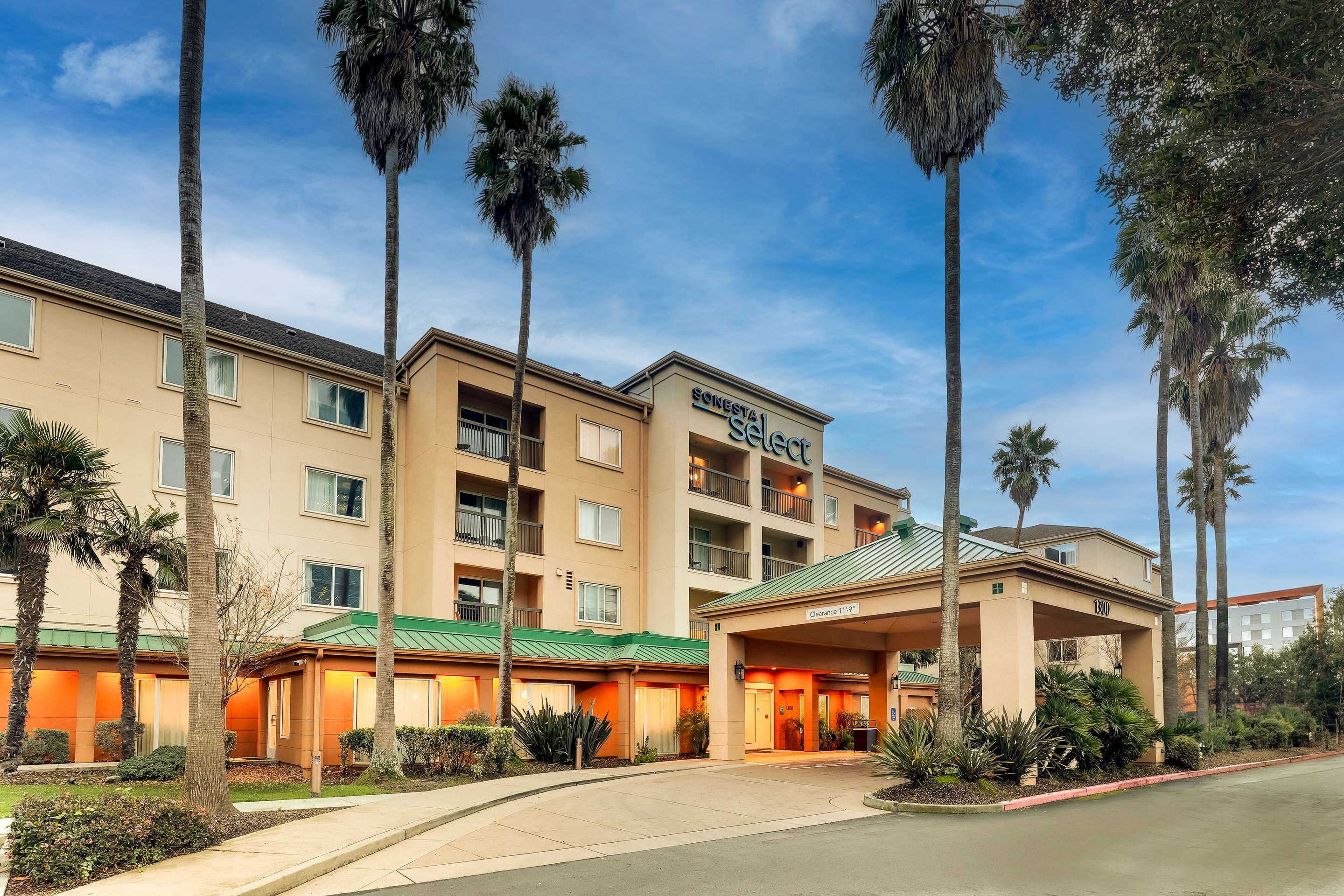 Main Exterior 2 | AC Hotel by Marriott San Francisco Airport Oyster Point/Waterfront