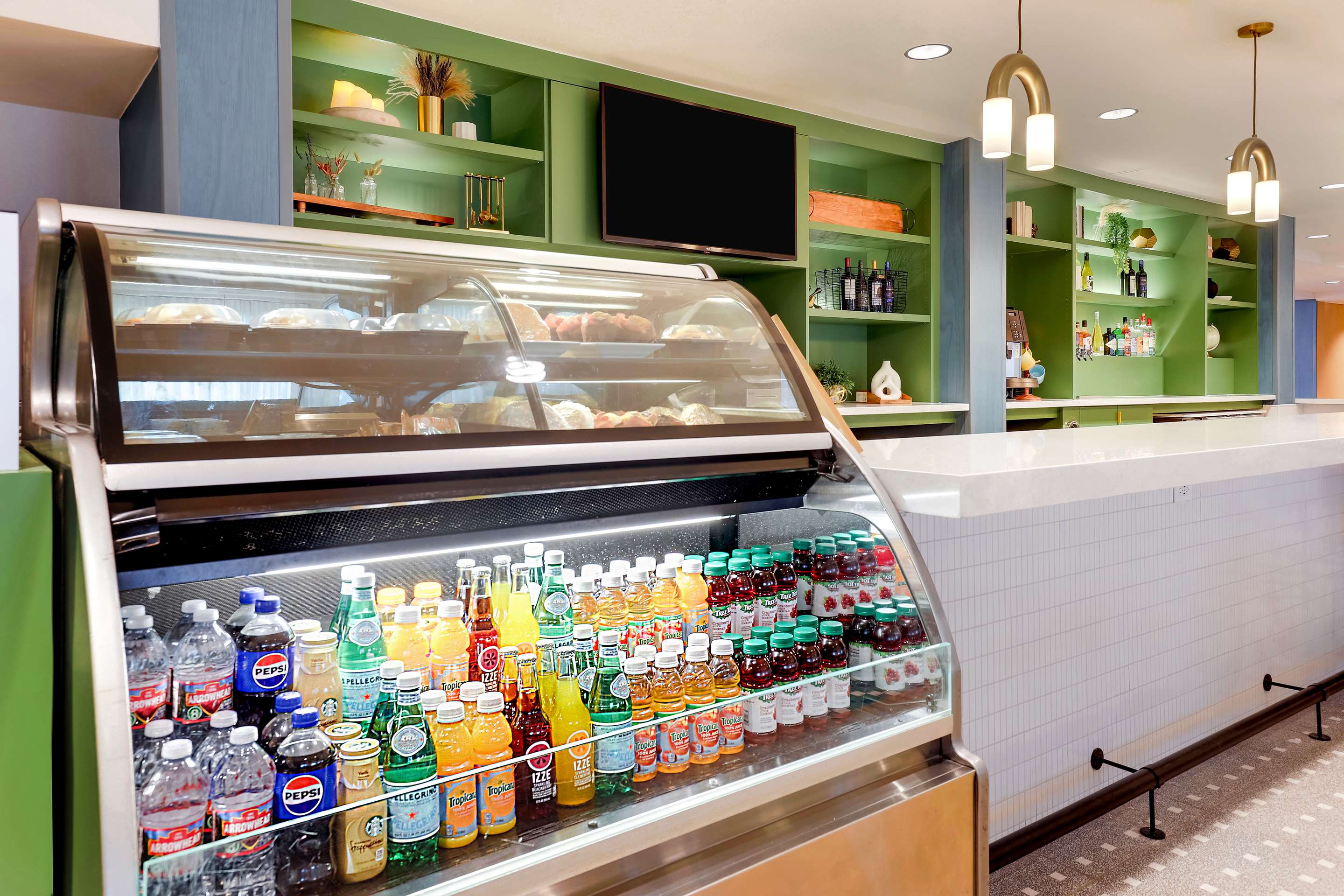 The Commons Bar 3 | AC Hotel by Marriott San Francisco Airport Oyster Point/Waterfront