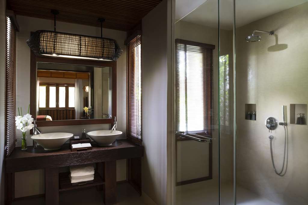ANANTARA RASANANDA-guestroom-Guest Room,Bathroom,On-Site.jpg