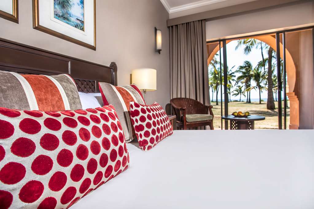 AVANI PEMBA-guestroom-Guest Room,On-Site,Beach.jpg