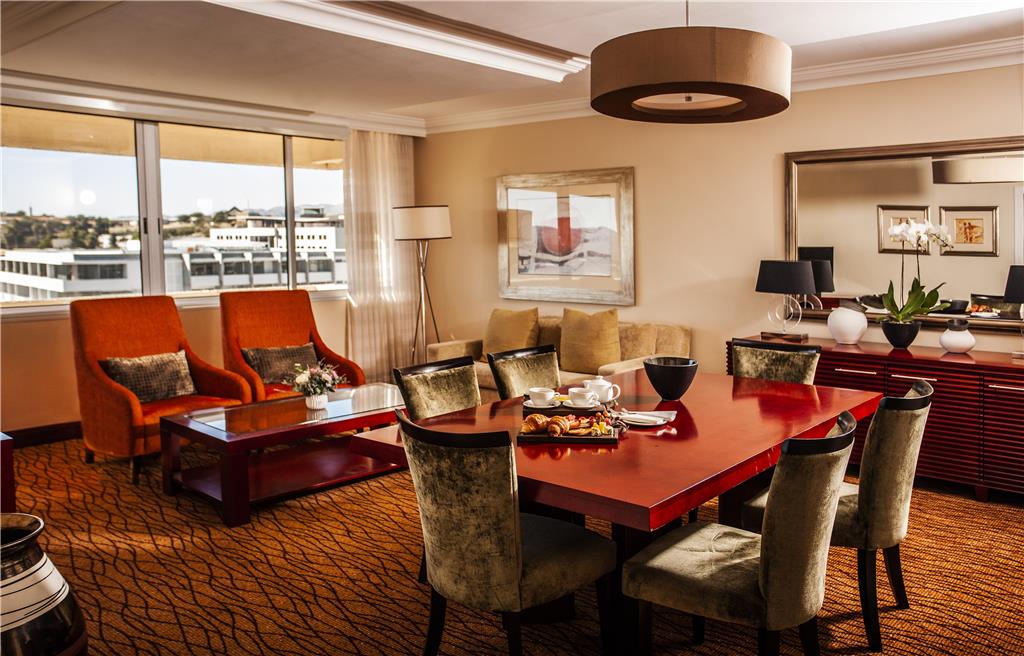 AVANI WINDHOEK-guestroom-Guest Room,Suite,On-Site.jpg