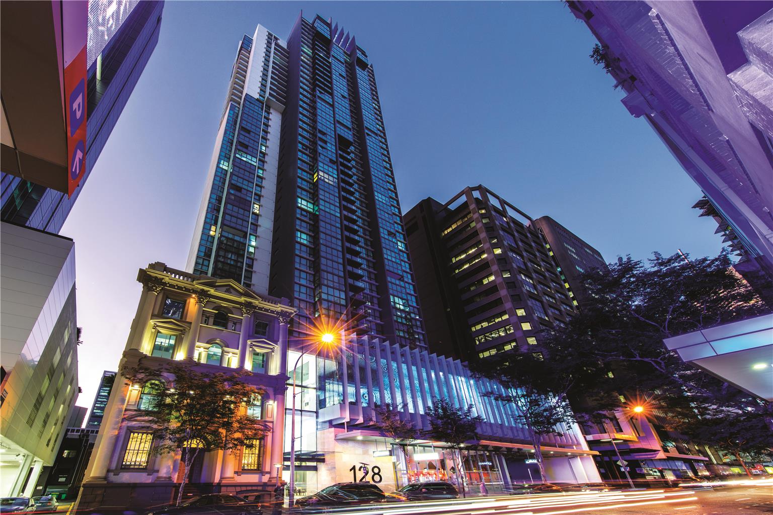 Oaks Brisbane Charlotte Suites
