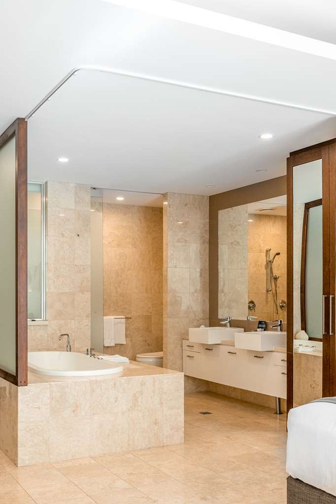 OAKS CASUARINA SANTAI RESORT-guestroom-Guest Room,Bathroom,Suite,On-Site.jpg