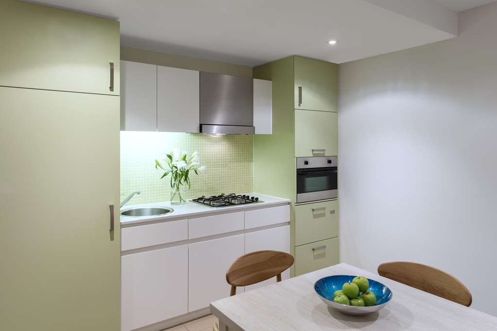 OAKS GLENELG LIBERTY SUITES-guestroom-Guest Room,Guest Room Amenity,Kitchen/Kitchenette,On-Site.jpg