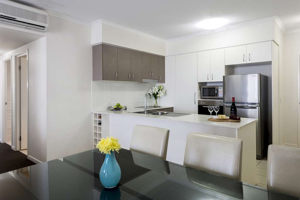 OAKS IPSWICH ASPIRE SUITES-guestroom-Guest Room,On-Site.jpg