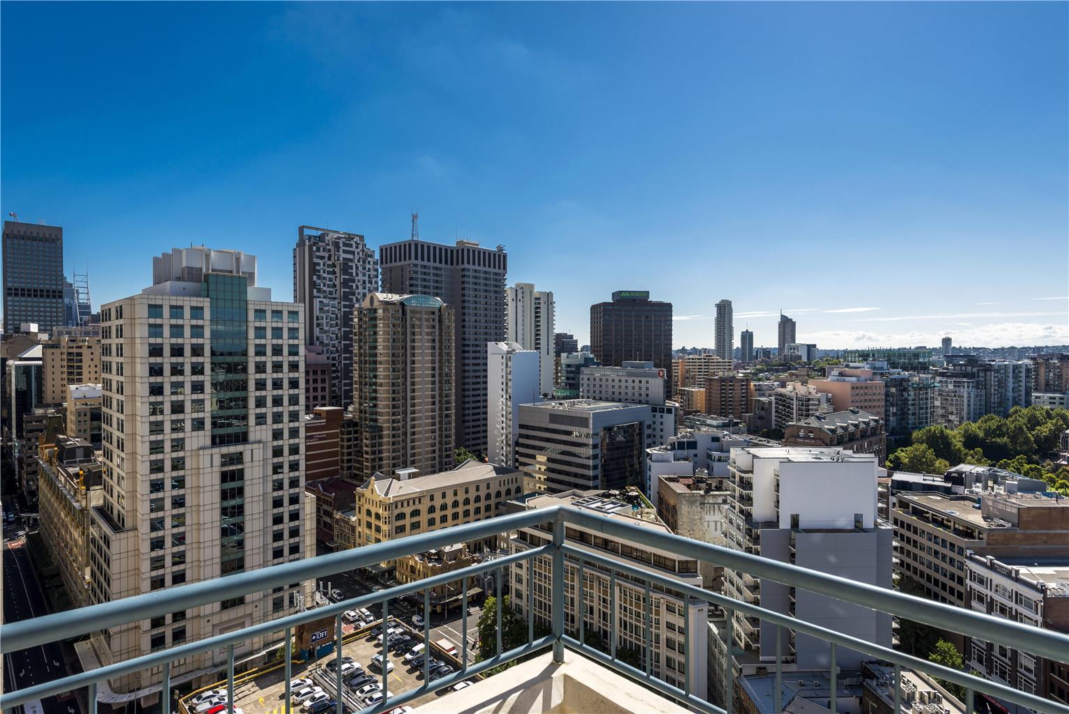 Oaks Sydney Castlereagh Suites