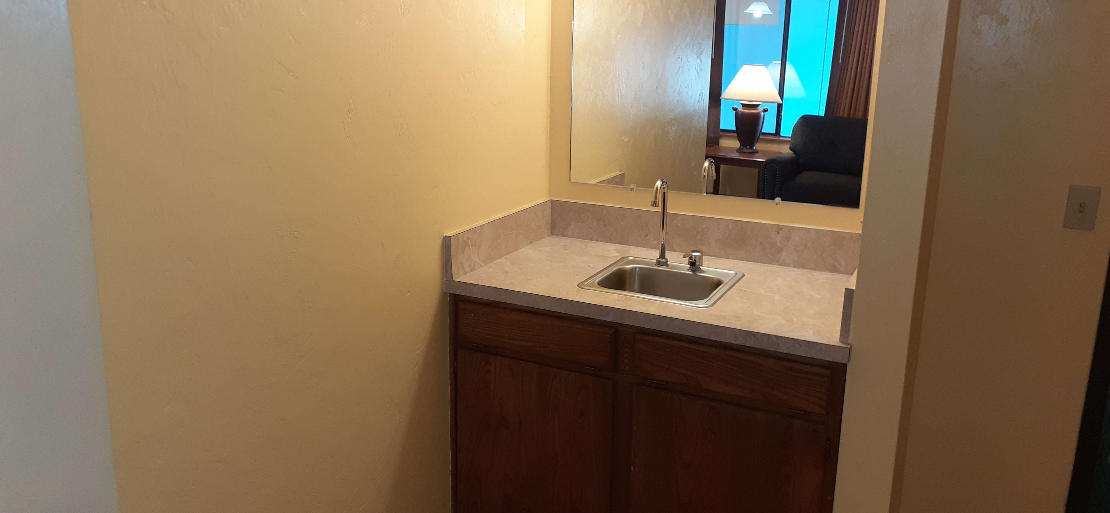 SureStay Hotel by Best Western Ellensburg - Tap to explore photos