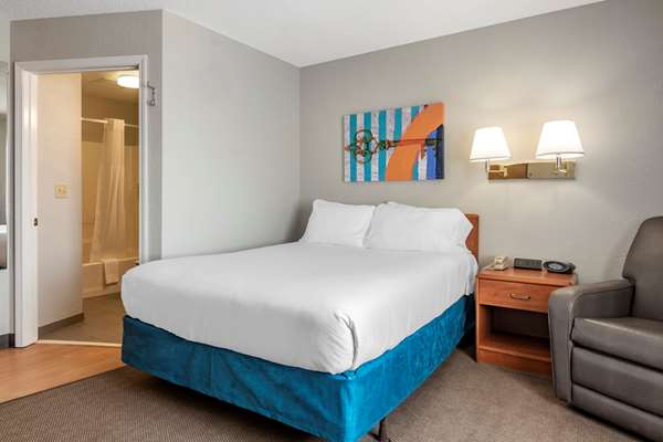  - MainStay Suites Emporia - I-35, Exit 128
