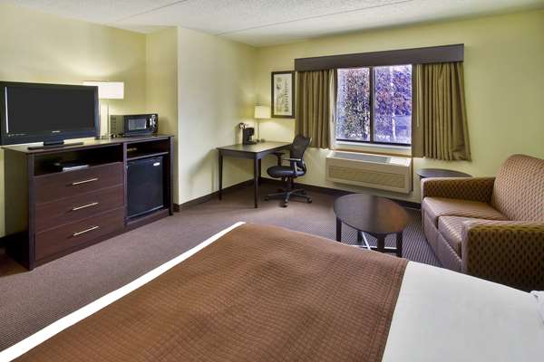 Suite - Quality Inn Oshkosh - I-41, Exit 116