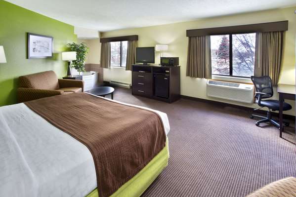 Suite - Quality Inn Oshkosh - I-41, Exit 116