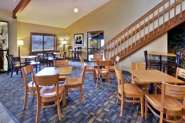 Amenities - Quality Inn Oshkosh - I-41, Exit 116