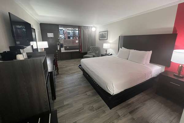  - Ramada Hotel Diamondhead - I-10, Exit 16