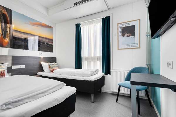2 Single Beds, Non-Smoking, Economy Room, Sea View, Wi-Fi, Full Breakfast