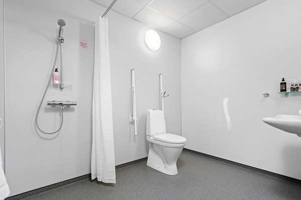 1 Queen Bed, Non-Smoking, Family Room, Economy Room, Sofabed, Wi-Fi, Full Breakfast