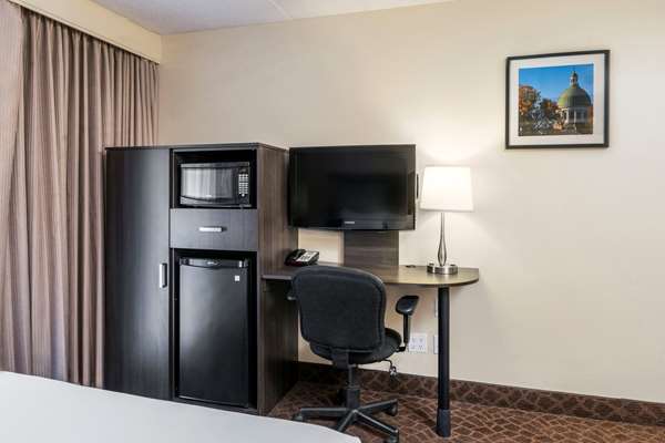  - Quality Inn & Conference Centre Central Kingston