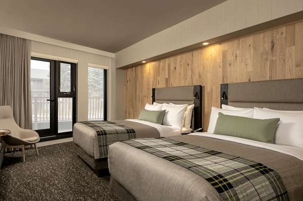 Suite - Peaks Hotel & Suites Downtown Banff