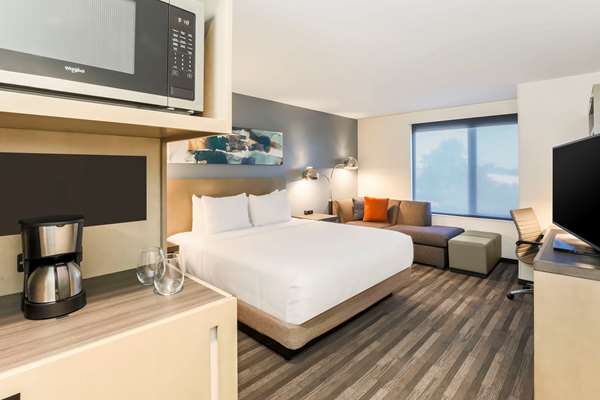  - Hyatt House Hotel Davis - I-80, Exit 72