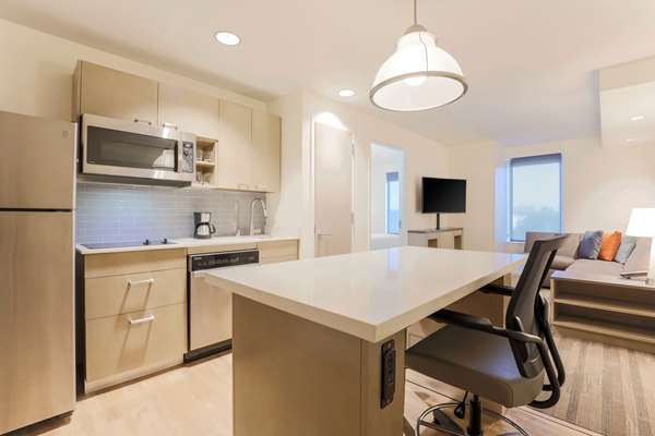 Suite - Hyatt House Hotel Davis - I-80, Exit 72