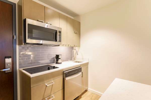 Suite - Hyatt House Hotel Davis - I-80, Exit 72