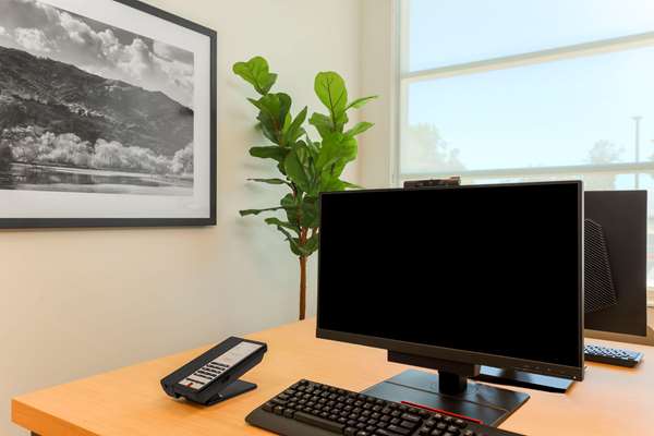  - Hyatt House Hotel Davis - I-80, Exit 72