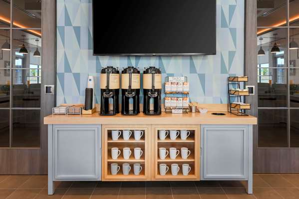  - Hyatt House Hotel Davis - I-80, Exit 72